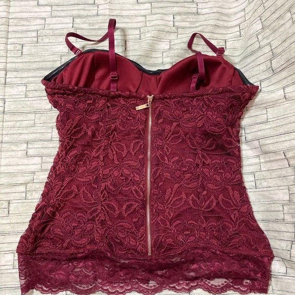 Guess lace bustier tank - Picture 2 of 3
